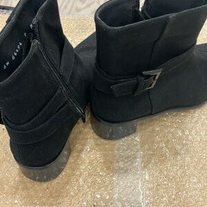 Stuart Weitzman Fabric Low Heel Chelsea Boot Black Size 9